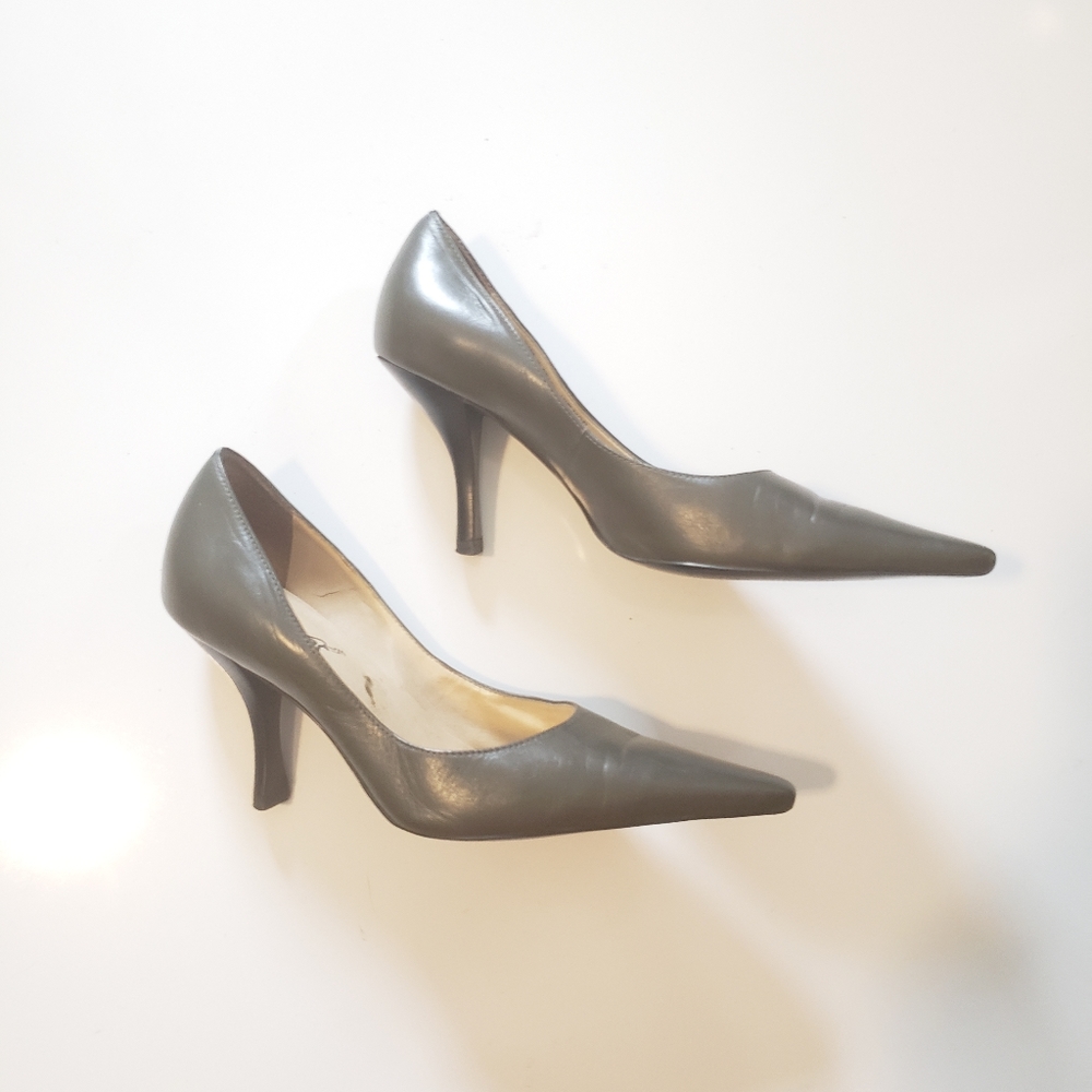 Carlos Santana Gray Heels